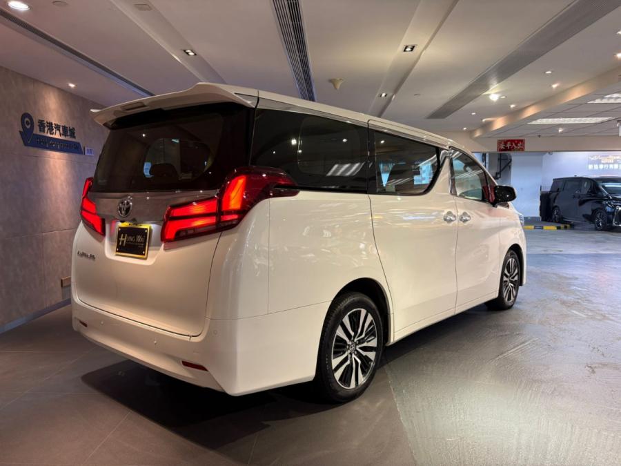 Alphard 2.5 Facelift - Image 2